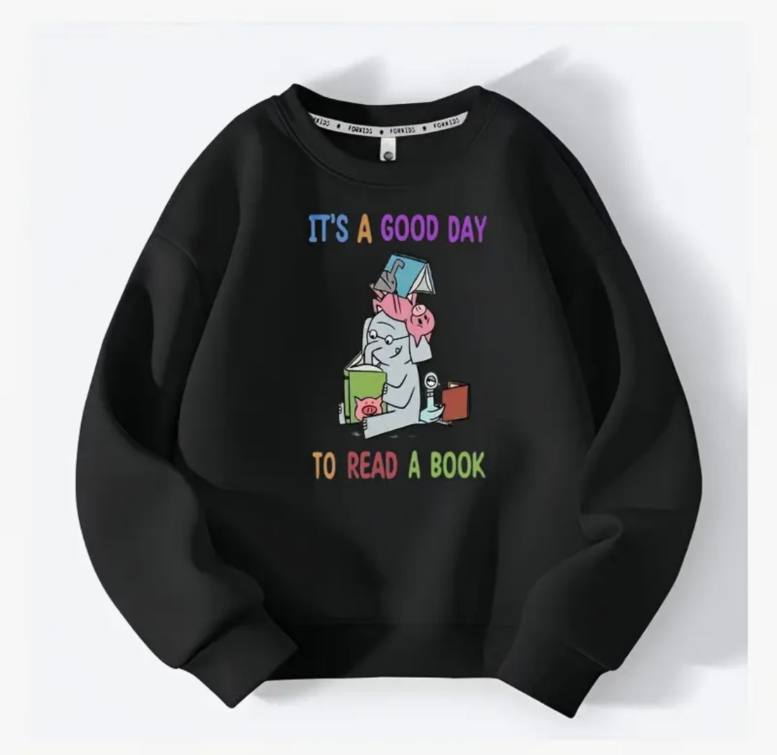 ✨Decal Only: Elephant and Piggie (It’s a Good Day to Read a Book)