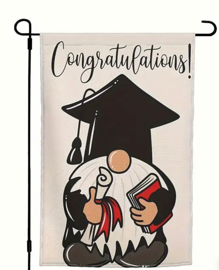 Garden Flag: Graduation Gnome