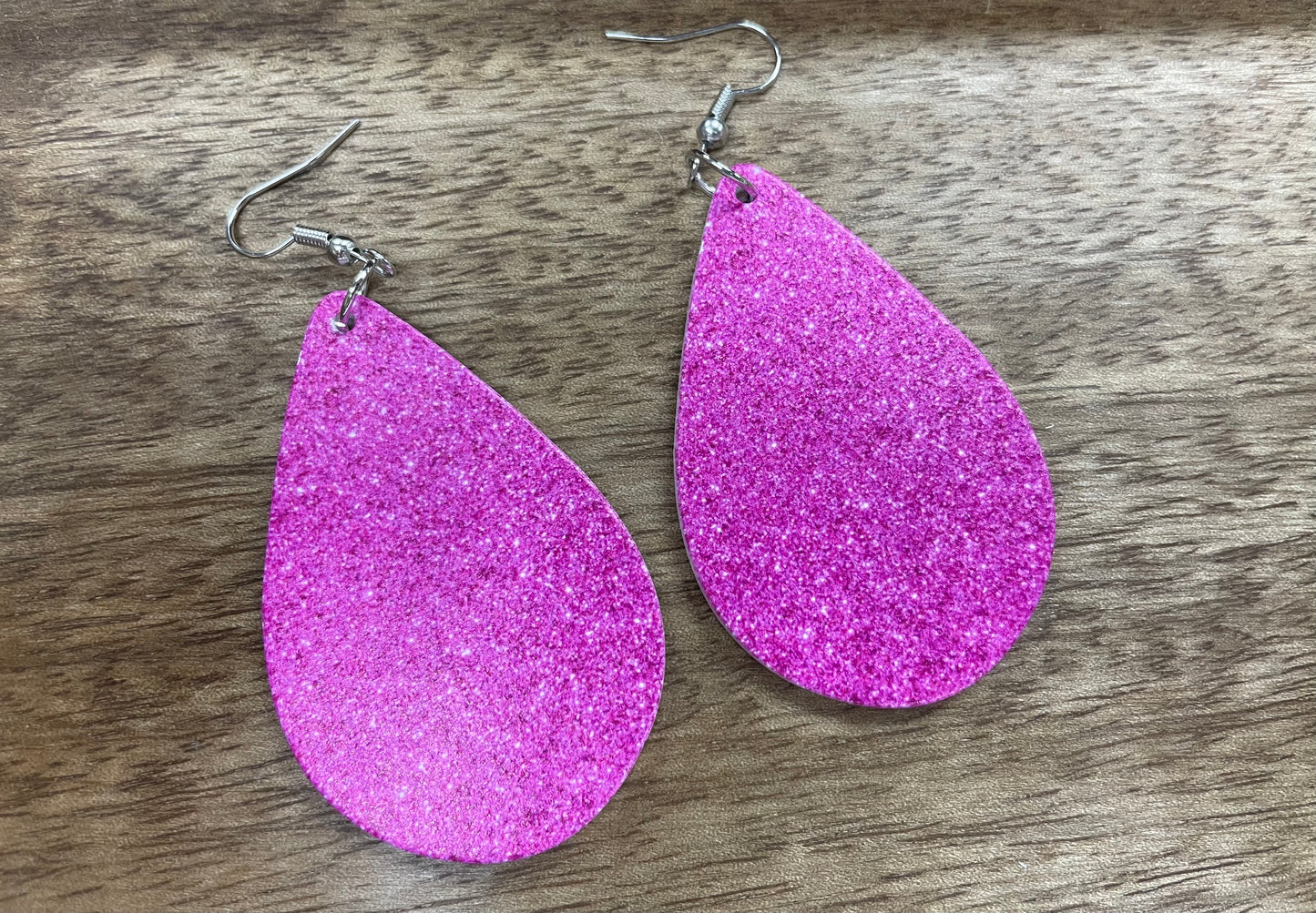 Earrings: Teardrop Pink