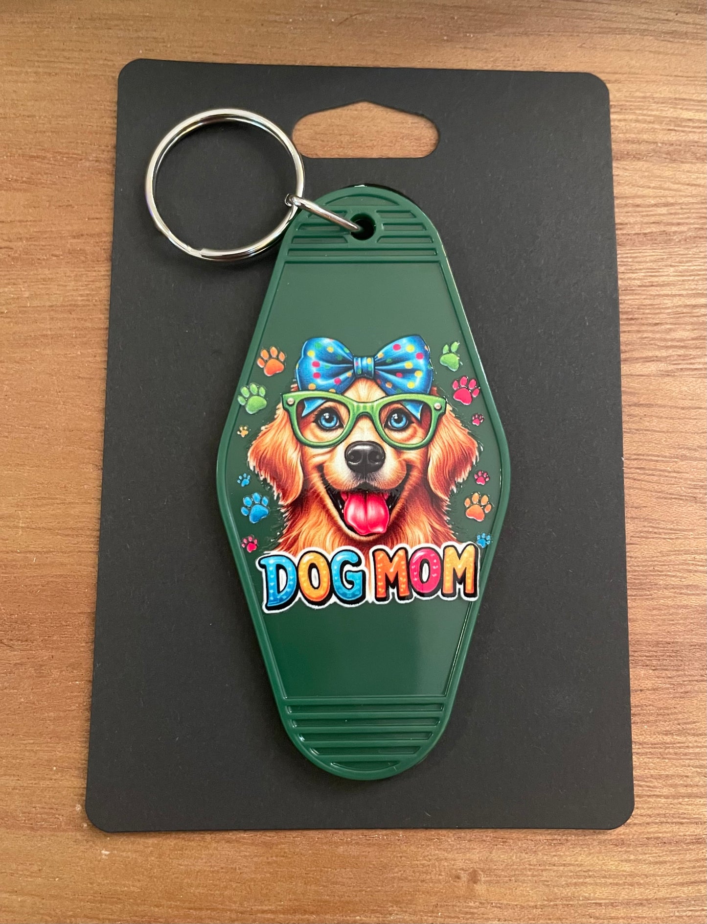 Hotel Keychain: Dog Mom