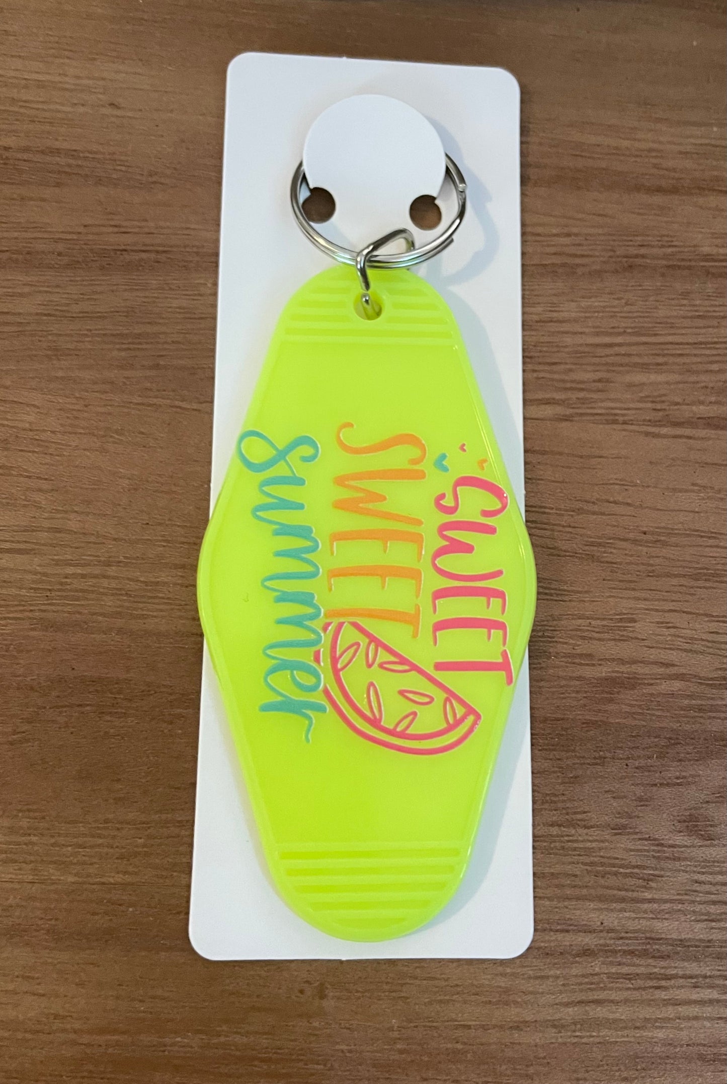 Hotel Keychain: Summer