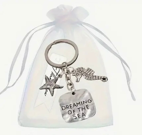 Keychain: Dreaming of the Sea (Starfish and Seahorse)