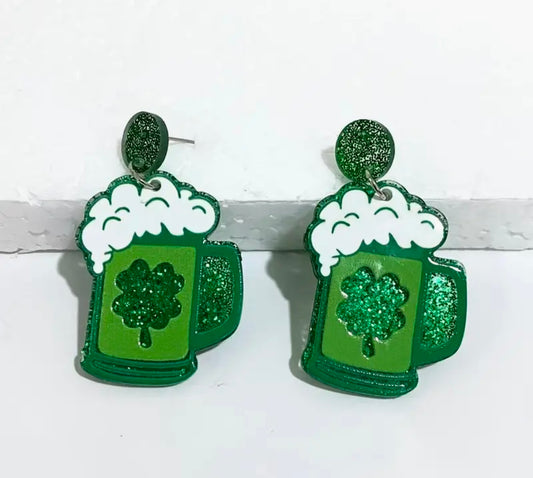 Earrings: Shamrock Beer Mugs