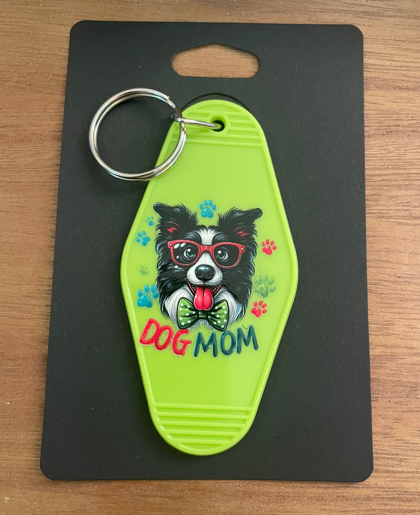 Hotel Keychain: Dog Mom