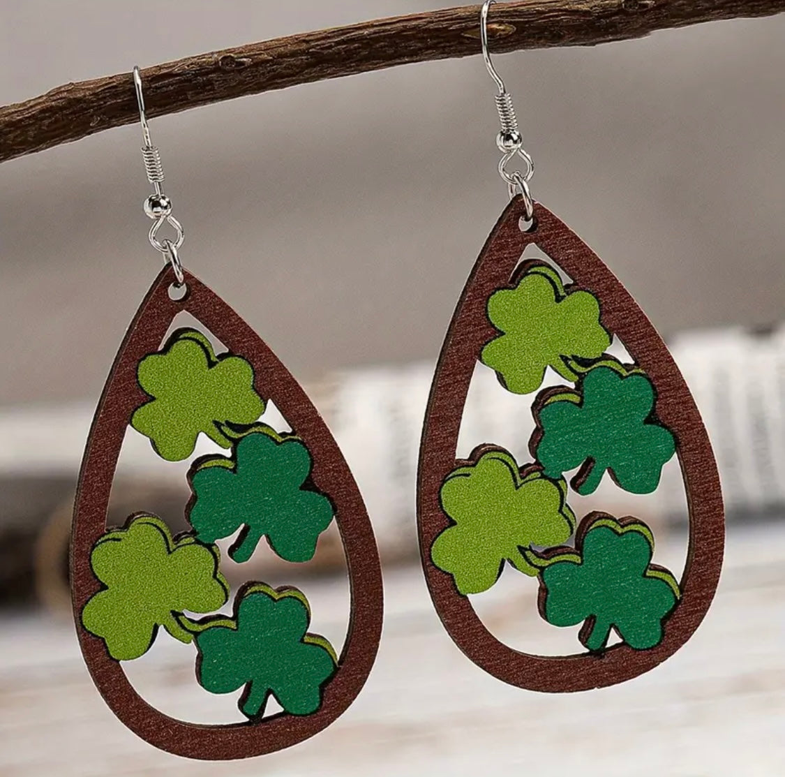 Earrings: Teardrop Shamrocks