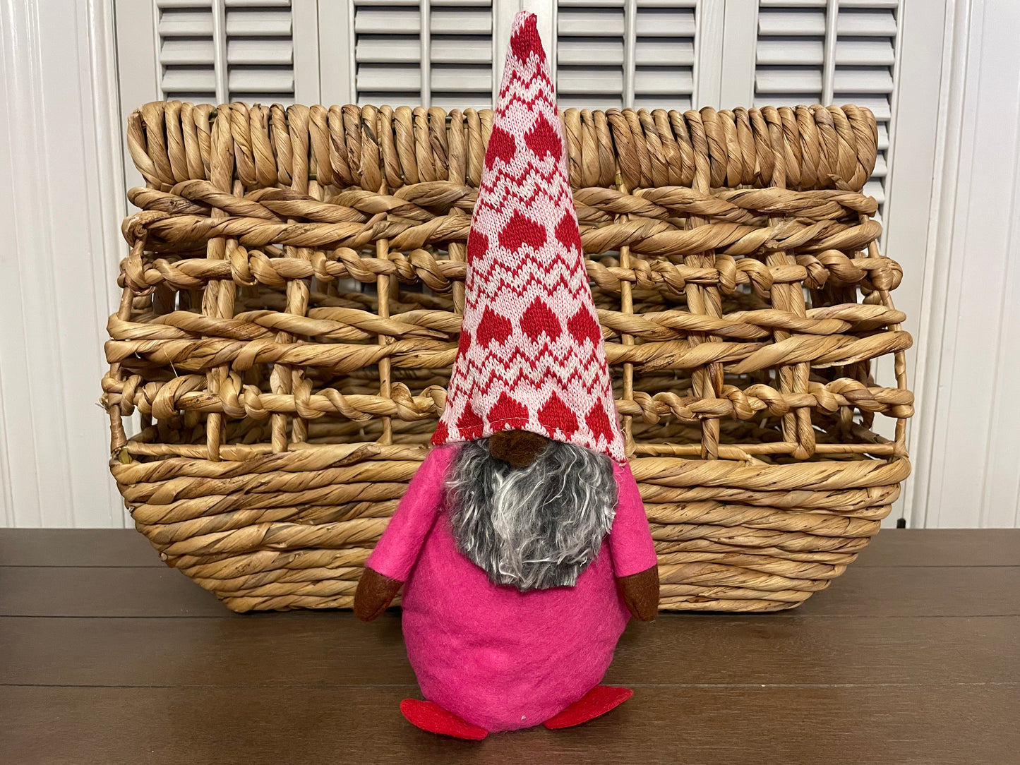 Valentine’s Day: Tall Gnome with Brown Nose/Hands