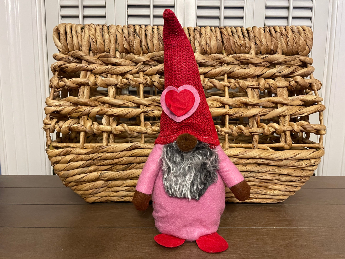 Valentine’s Day: Tall Gnome with Brown Nose/Hands