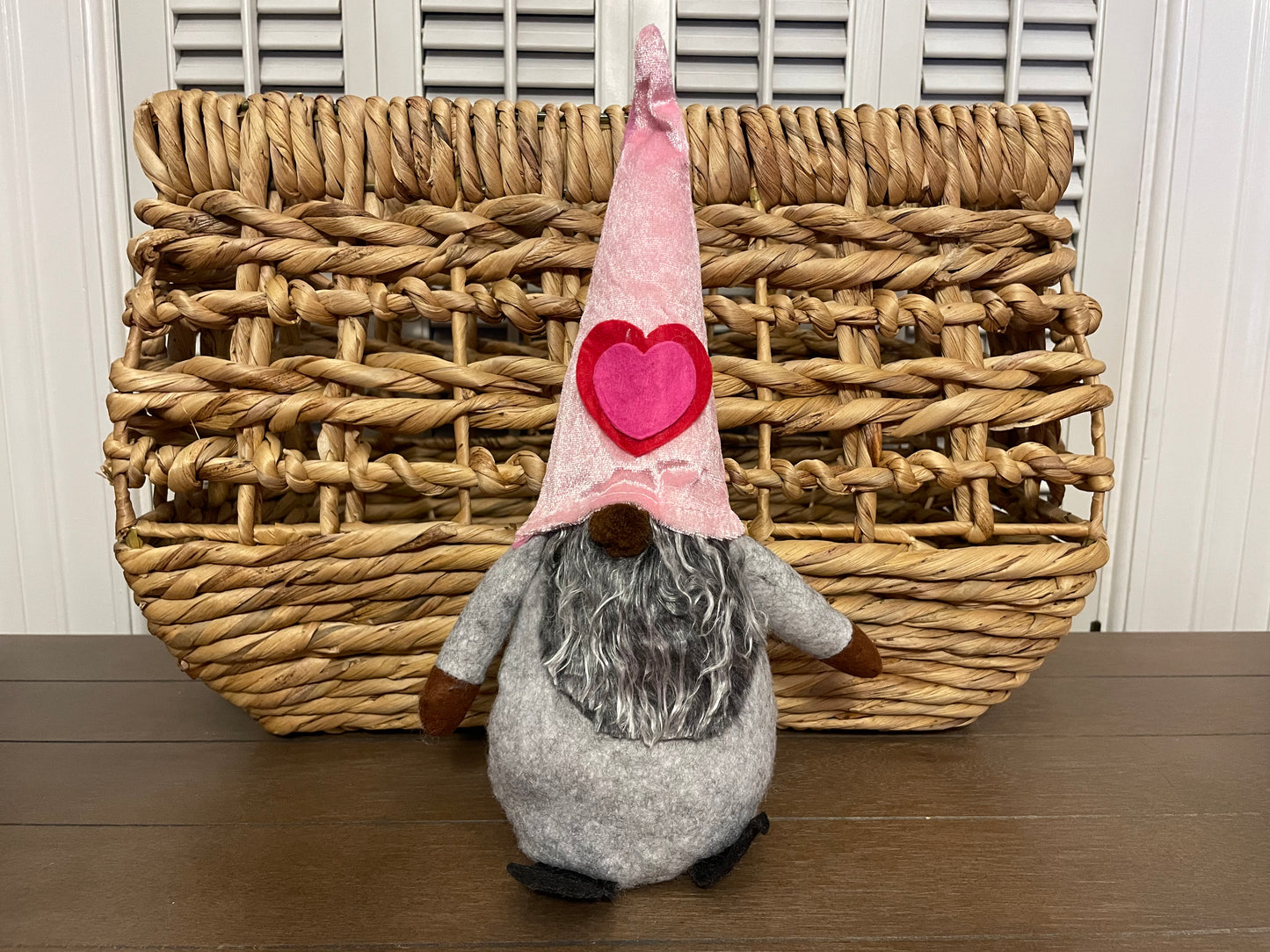 Valentine’s Day: Tall Gnome with Brown Nose/Hands