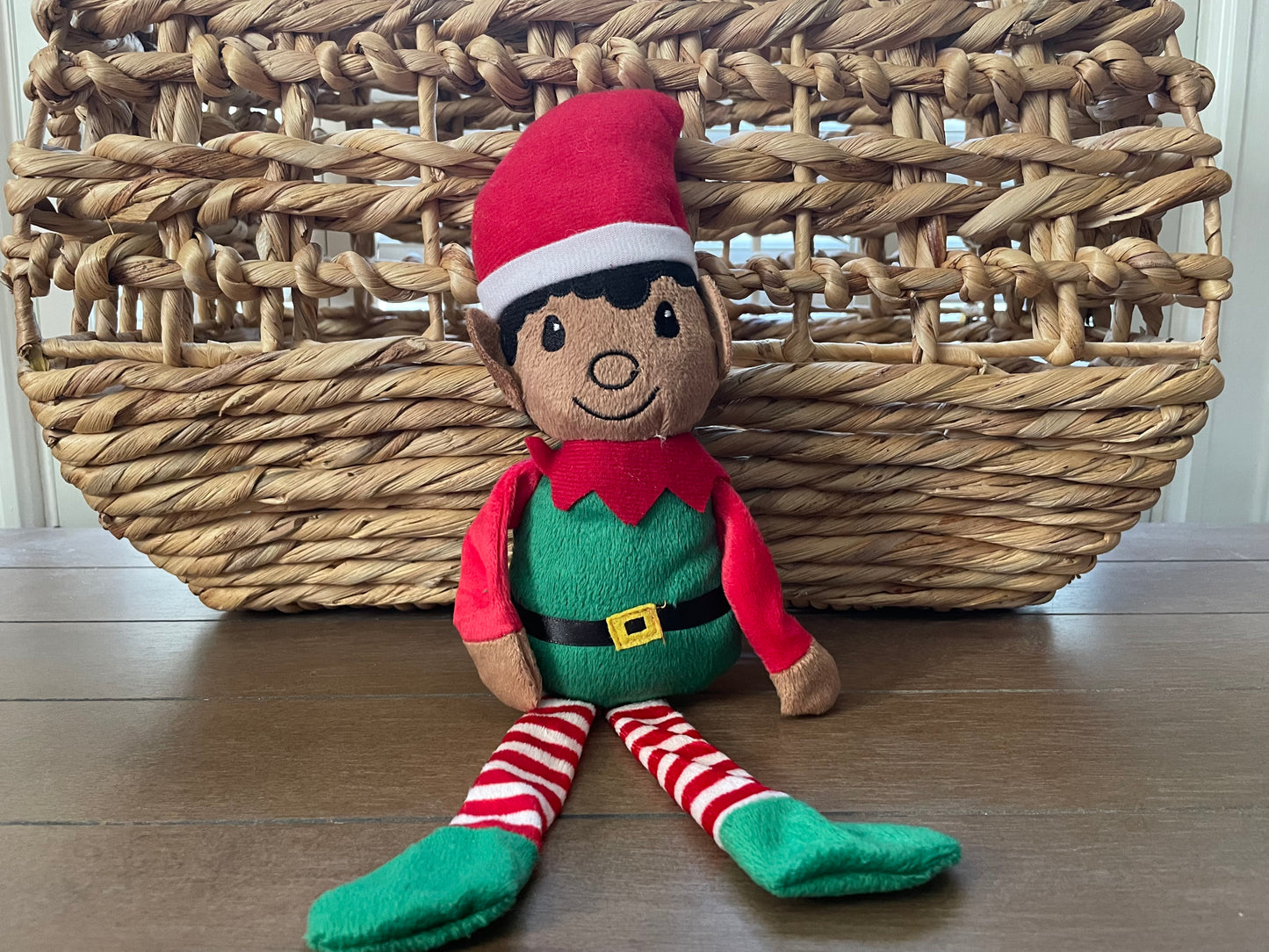 Christmas: Customizable Medium Skin Tone Elf